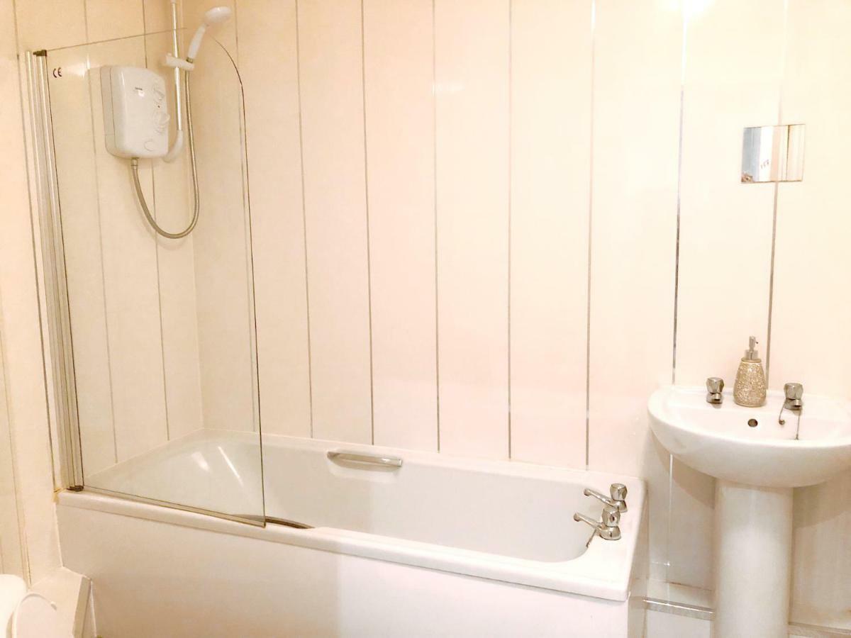 غوروك Albert Road Apartment المظهر الخارجي الصورة