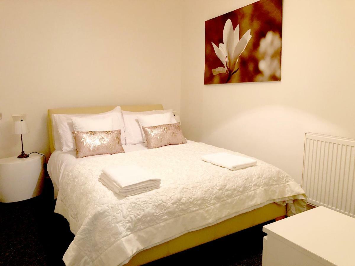 غوروك Albert Road Apartment المظهر الخارجي الصورة